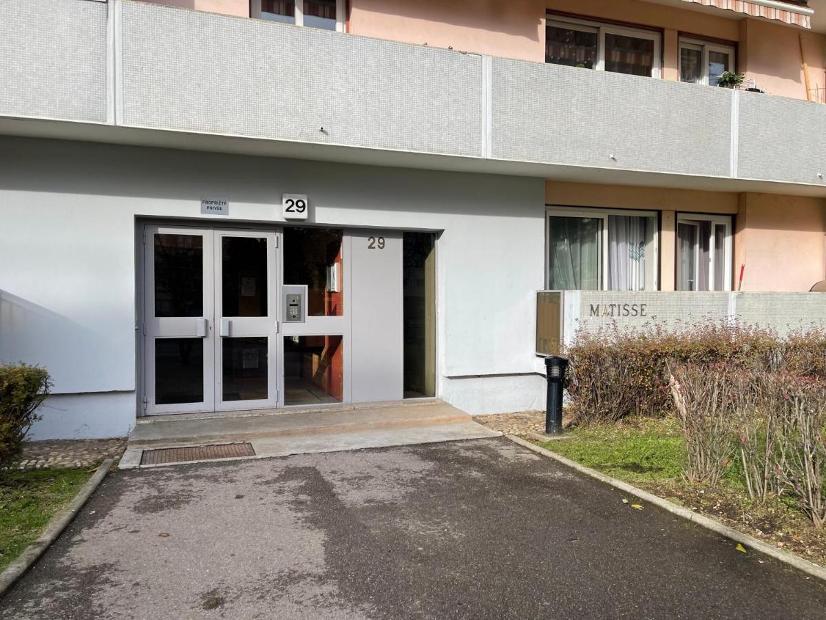 Chambre Privee En Colocation Dans Un Appartement Au Centre De Rillieux La Pape Zewnętrze zdjęcie